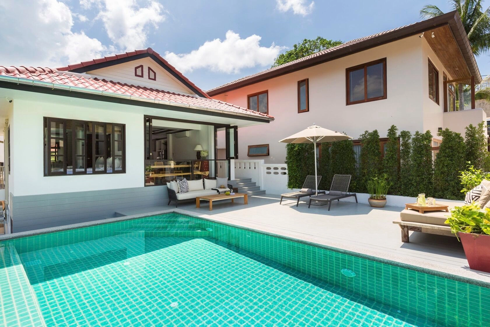 Уютная вилла 2+1 с бассейном и видом на горы