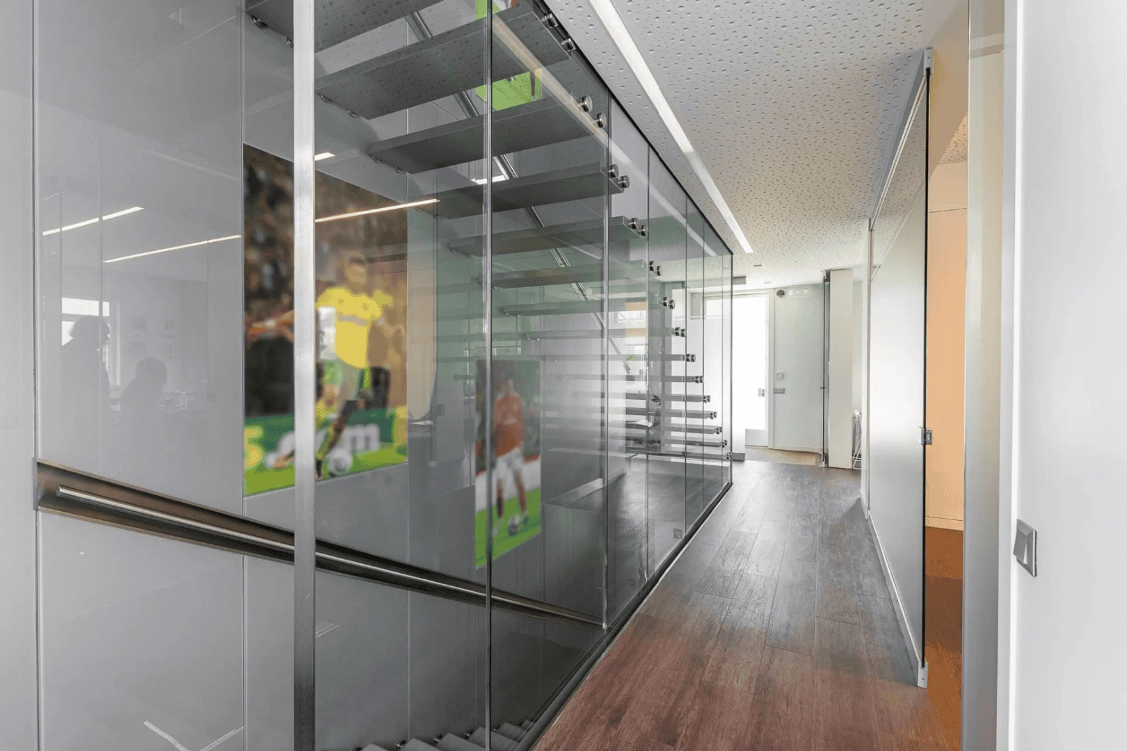 Трёхэтажная коммерческая недвижимость