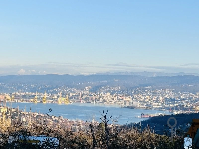 Купить землю под строительство в Хрватини, Словения - 580 тыс. € ✅