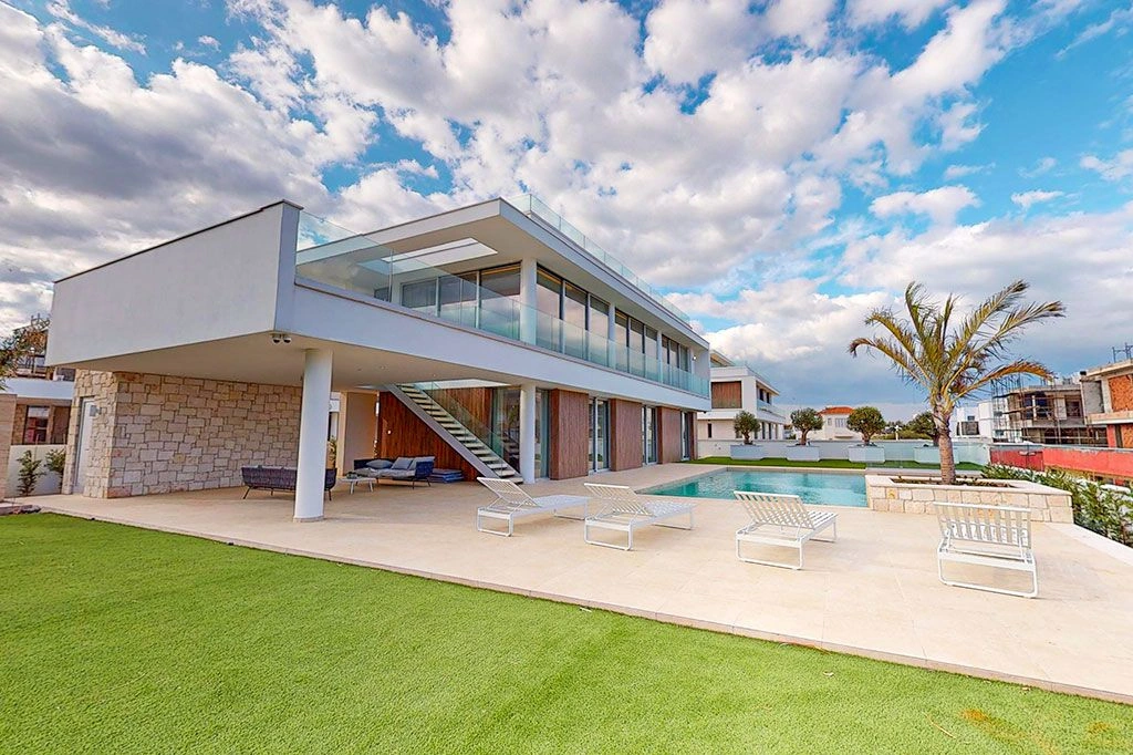 Комплекс роскошных вилл в Перволии, Кипр