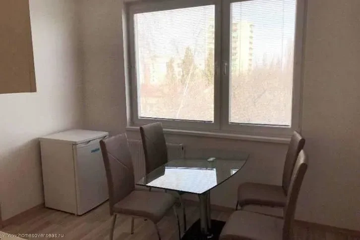 Квартира 1+1 в тихом зелёном районе Комарно, Словакия