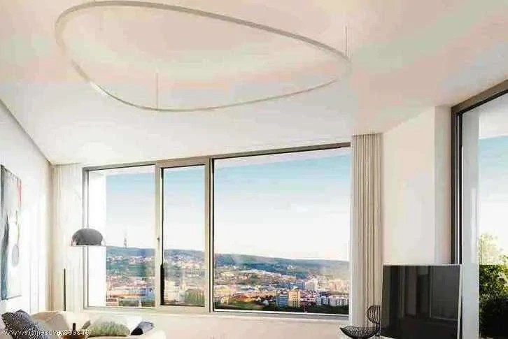 Просмотр квартиры в престижном комплексе в Братиславе