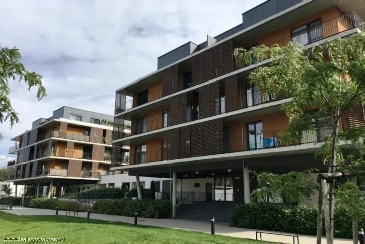 Современная квартира в малоэтажном доме в Братиславе