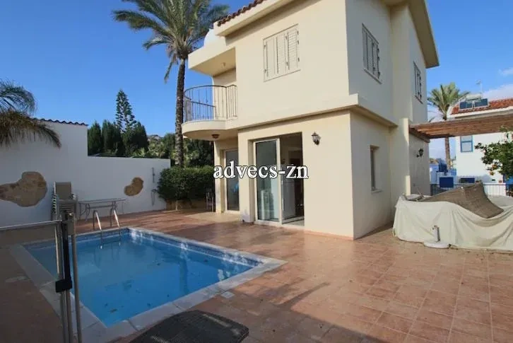 Меблированная вилла с видом на море в Протарасе