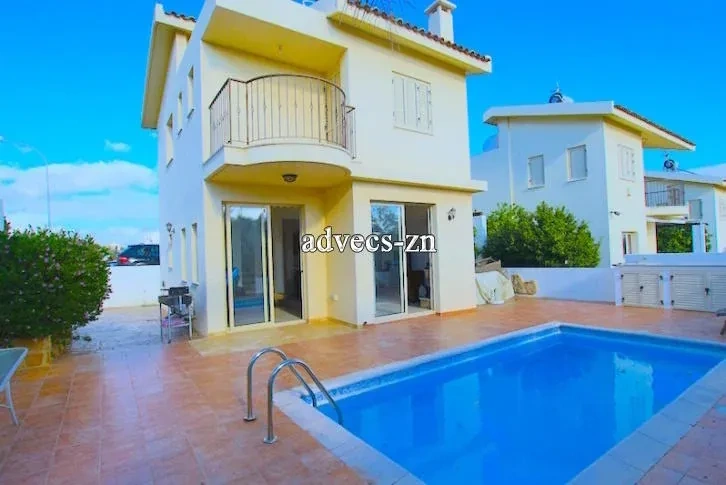 Меблированная вилла с видом на море в Протарасе