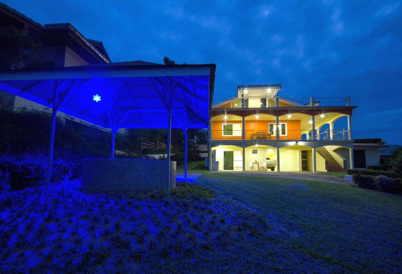 Панорамная вилла 4+2 с большим участком и бассейном