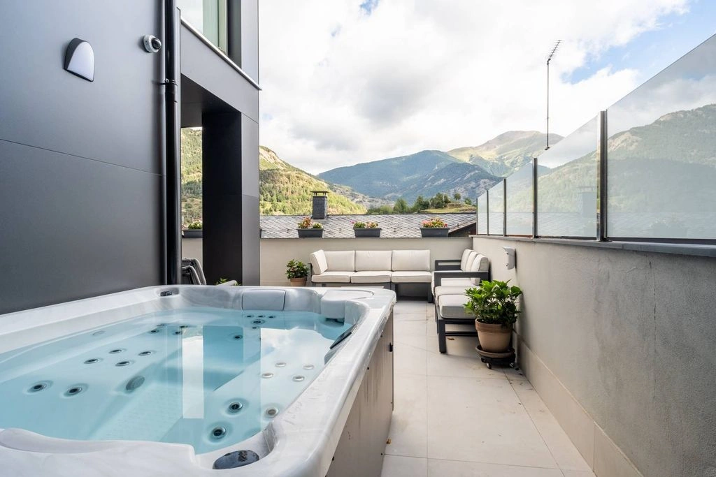 Просторный дом 4+1 в Ла-Массана, Андорра