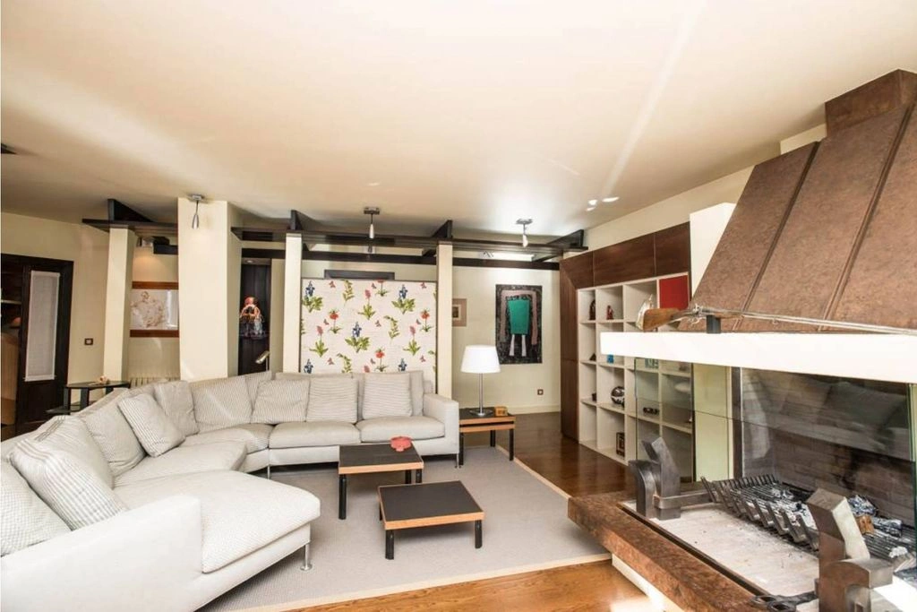 Просторный дуплекс 258 м² в Андорра-ла-Велья, Андорра