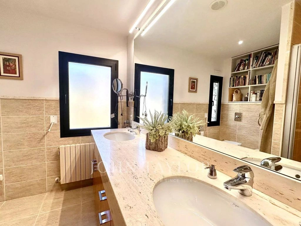 Уютный дом 4+1 в Ордино, Андорра