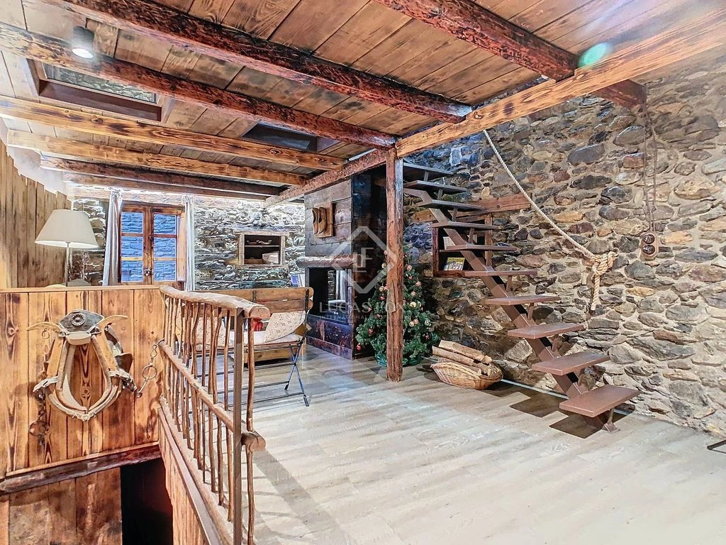 Уютный дом 3+1 в Сорнасе, Андорра