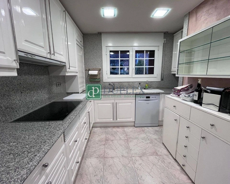 Просторный дом с четырьмя спальнями в Энкампе, Андорра