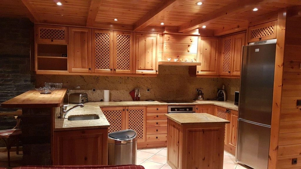 Просторный дом площадью 230 м² в Энкампе, Андорра