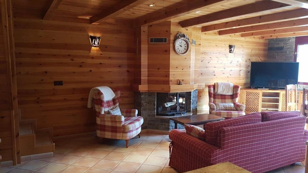 Просторный дом площадью 230 м² в Энкампе, Андорра