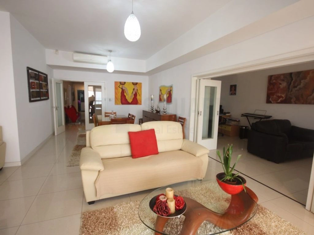 Квартира с мебелью, 488 м² в Луанде, Ангола