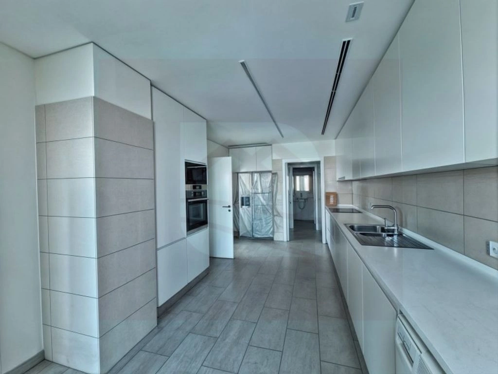 Уютная квартира 3+1 в Луанде, Ангола