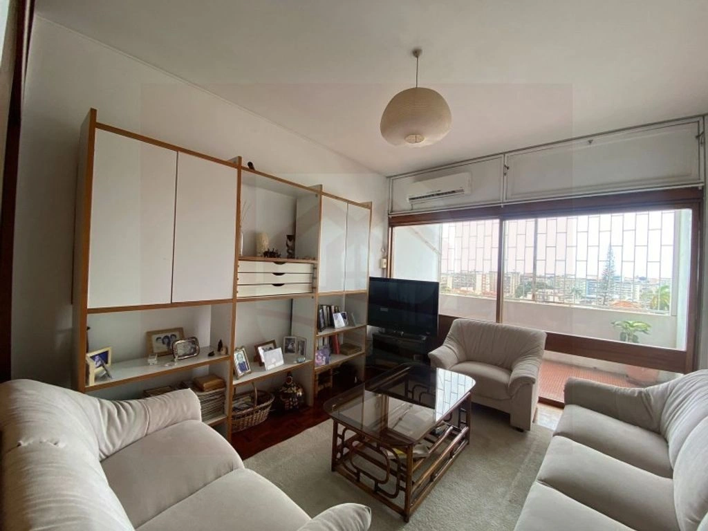 Уютный дом 4+1 в Луанде, Ангола