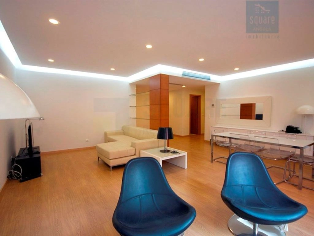 Светлая квартира 3+1 в Луанде, Ангола