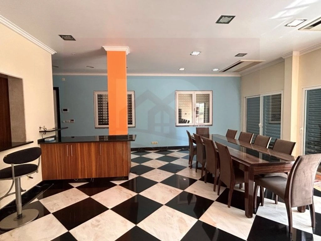 Семейный дом 500 m² в Талатоне, Ангола