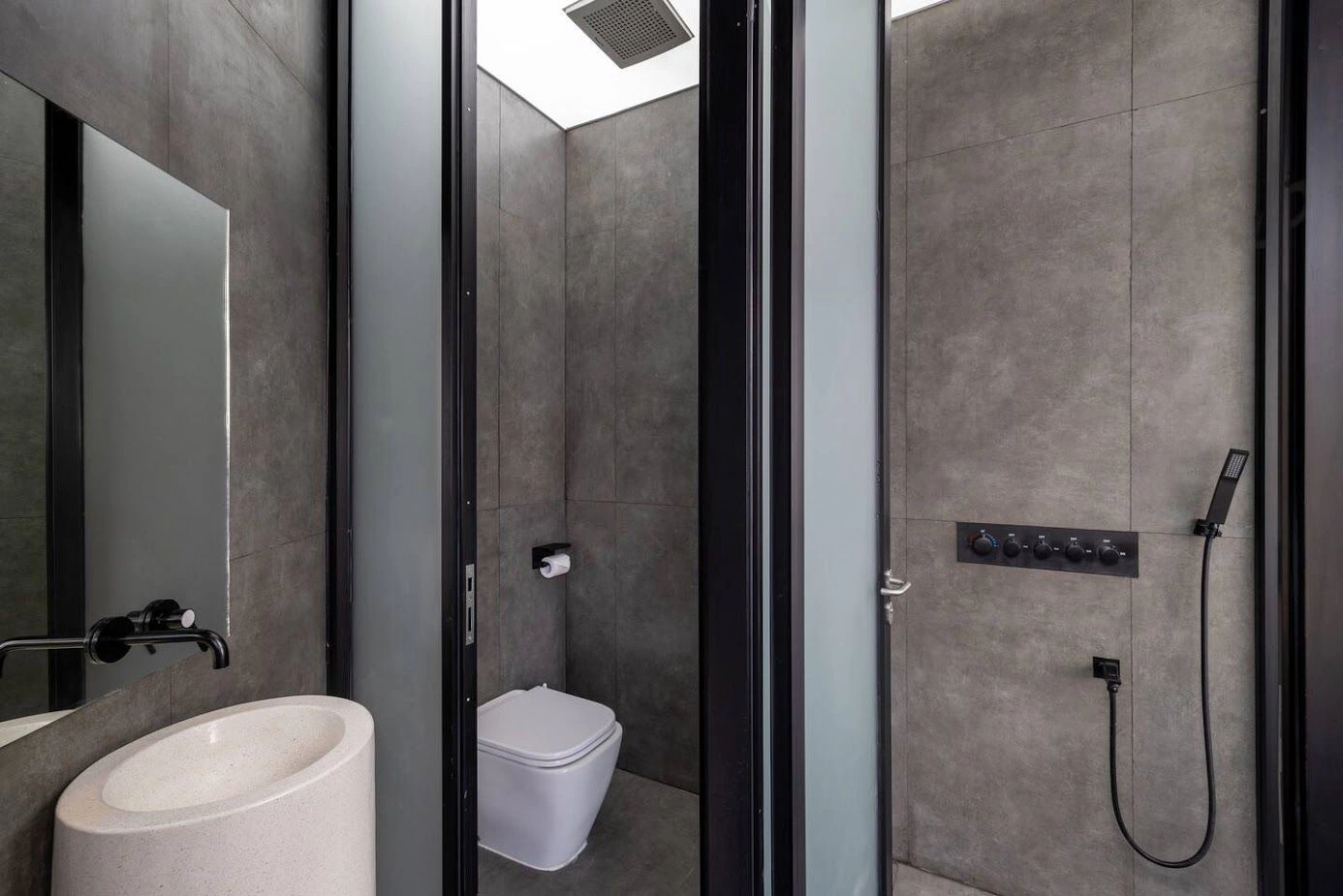 Вилла в сердце района Чангу, Бали, площадь 193 м2, полностью меблирована, частный бассейн, собственность на Бали ✅ одобрена экспертами VelesClub Int.