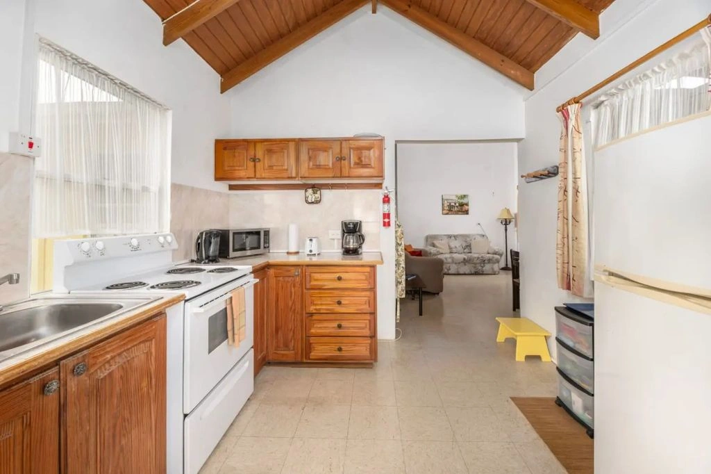 Дом с видом на море в Спейтстауне, Барбадос (#OBb 20-09)