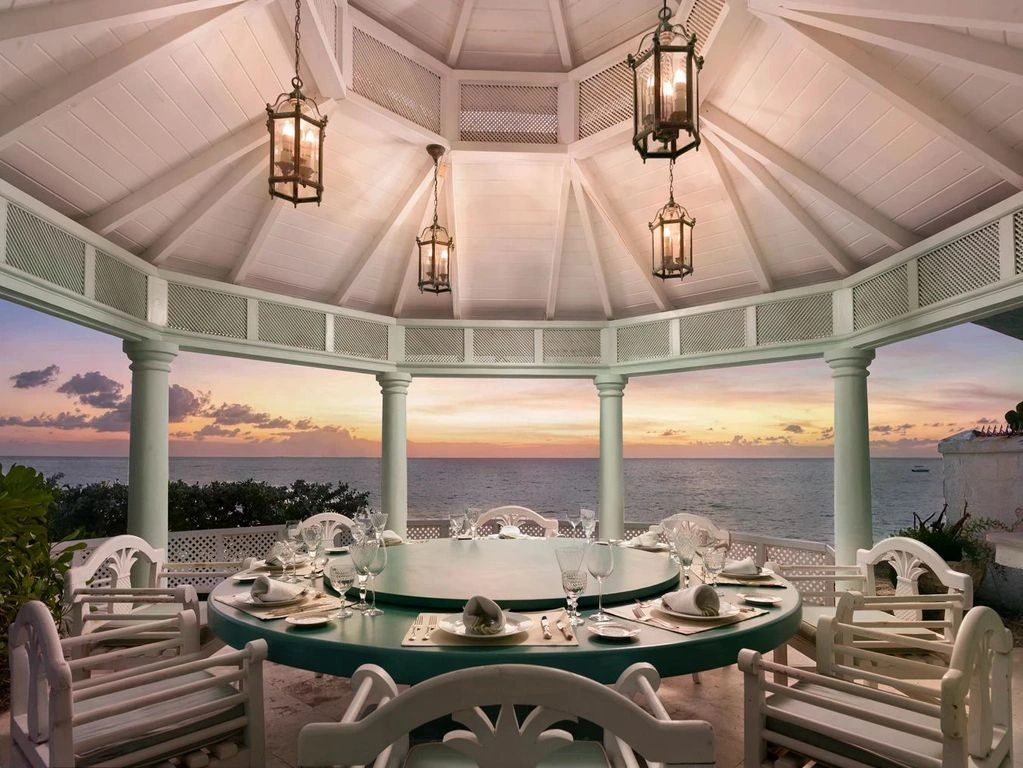 Отремонтированная вилла площадью 2787 m² в Сент-Джеймс, Барбадос