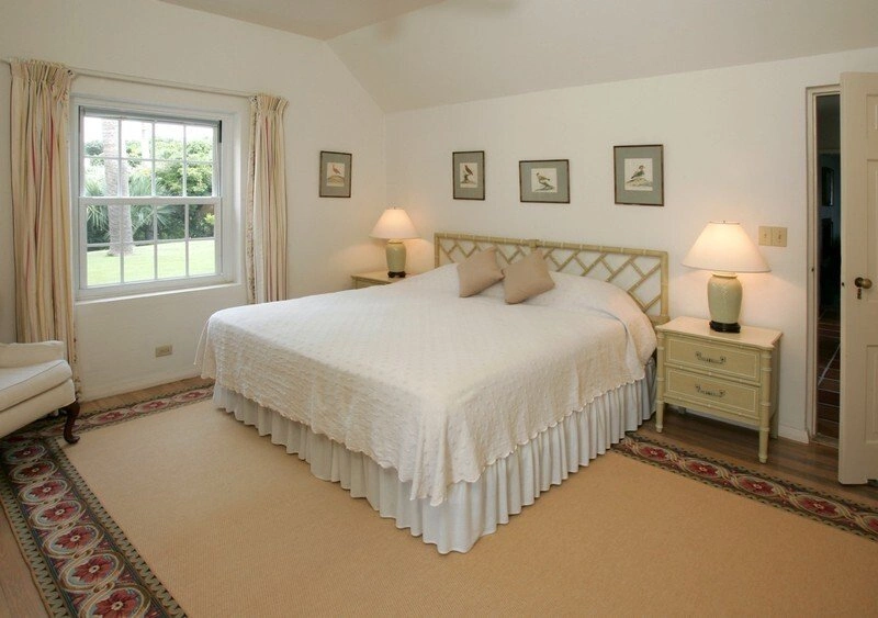 Спокойный дом 4+1 в Гамильтоне (Бермуды)