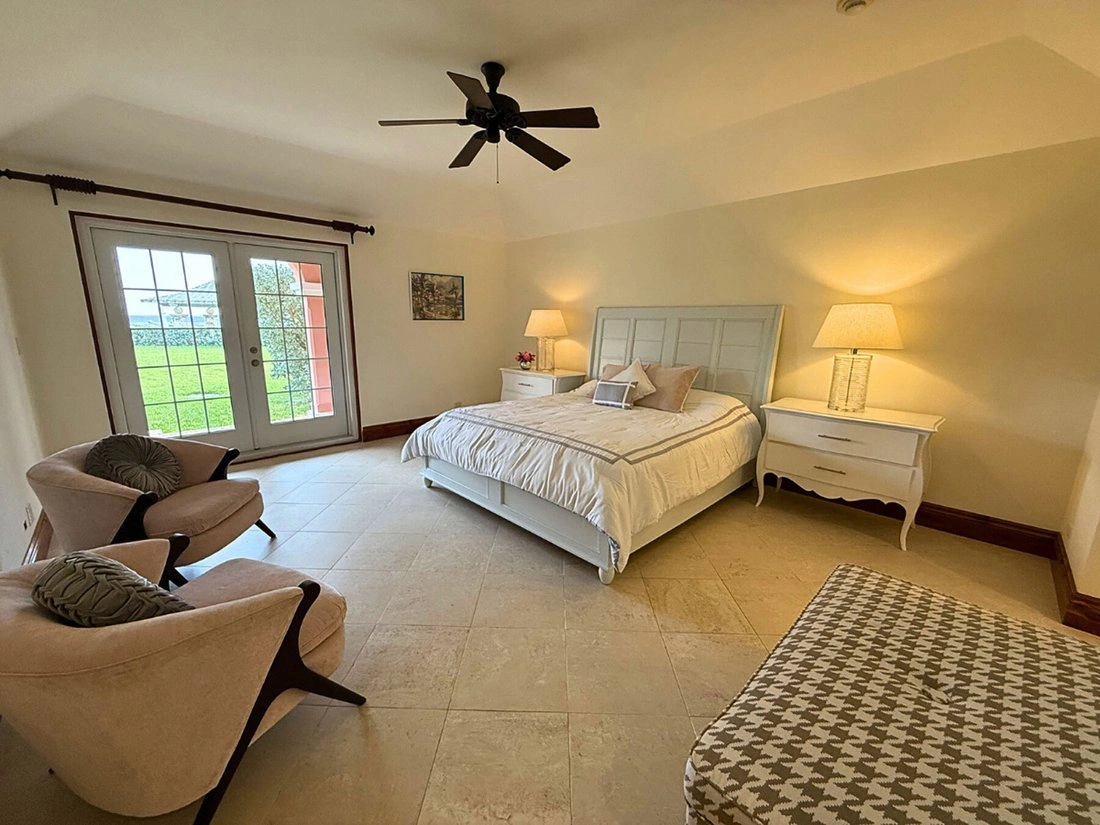 Просторная квартира 279 м² в Гамильтоне (Бермуды)