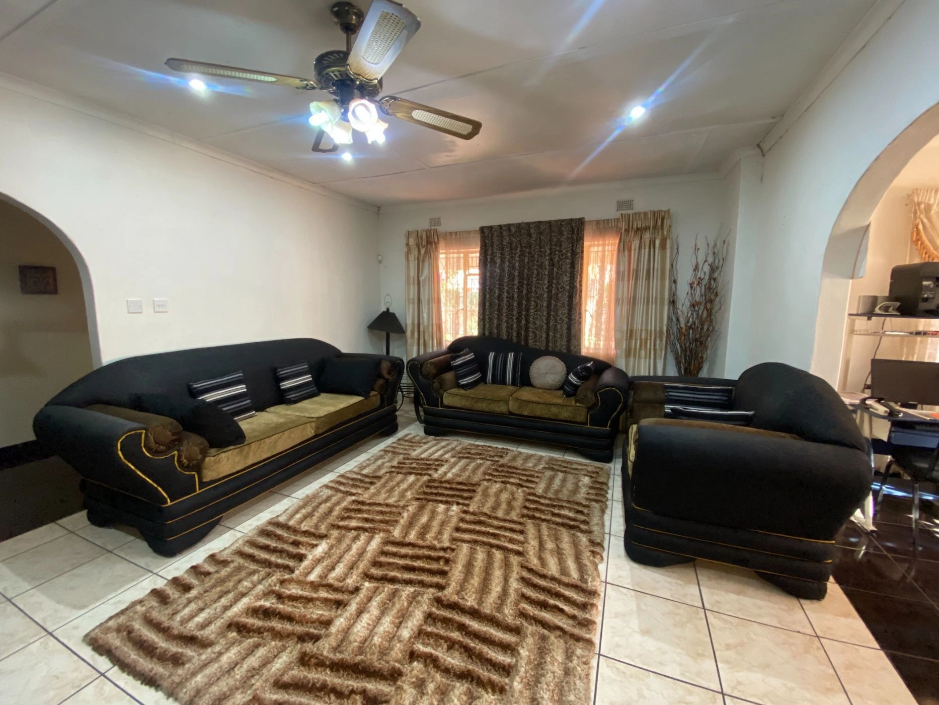 Просторный дом 310 m2 во Франстауне, Ботсвана