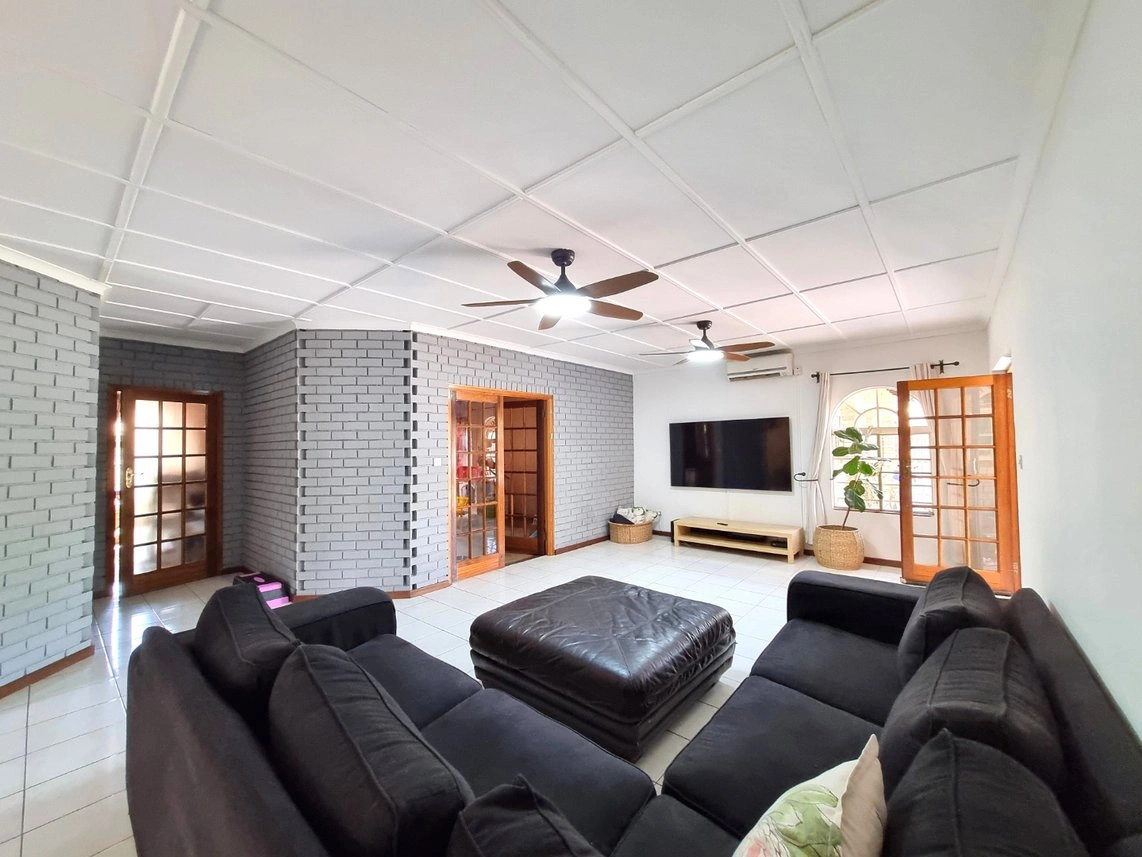 Просторный дом 290 m² в Габороне, Ботсвана