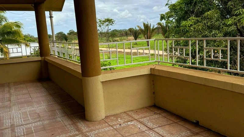 Просторный дом 540 м² в Бельмопане, Белиз