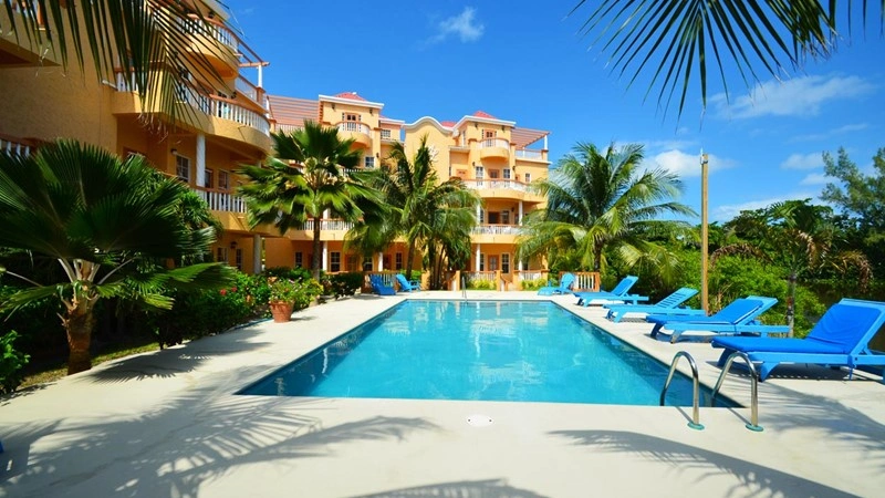 Квартира 3+1 после ремонта в Сан‑Педро, Белиз