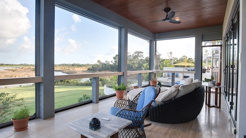 Просторный дом 8+1 в Плейсенсии, Белиз