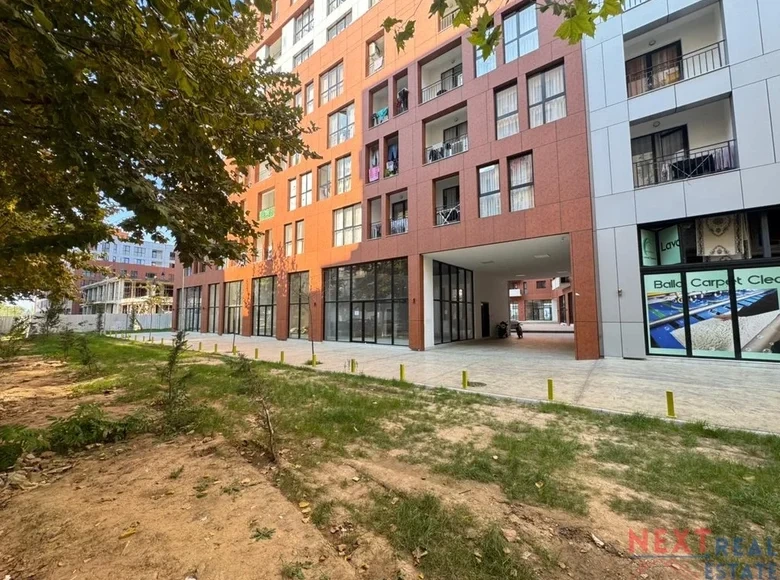 Современное коммерческое помещение 75 м² в Тиране, Албания