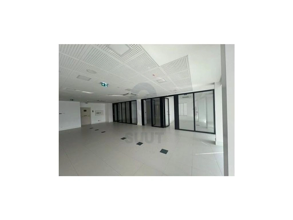 Премиальный офис в Луанде, Ангола