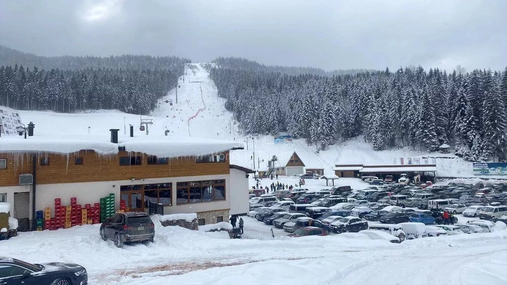 Просторный отель 9000 m² в Сараево, Босния и Герцеговина