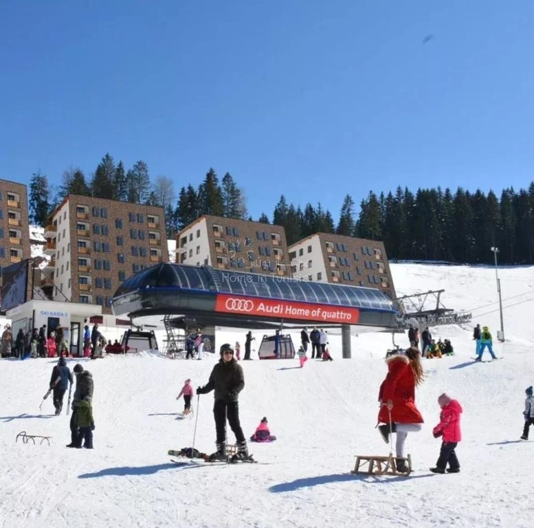 Просторный отель 9000 m² в Сараево, Босния и Герцеговина