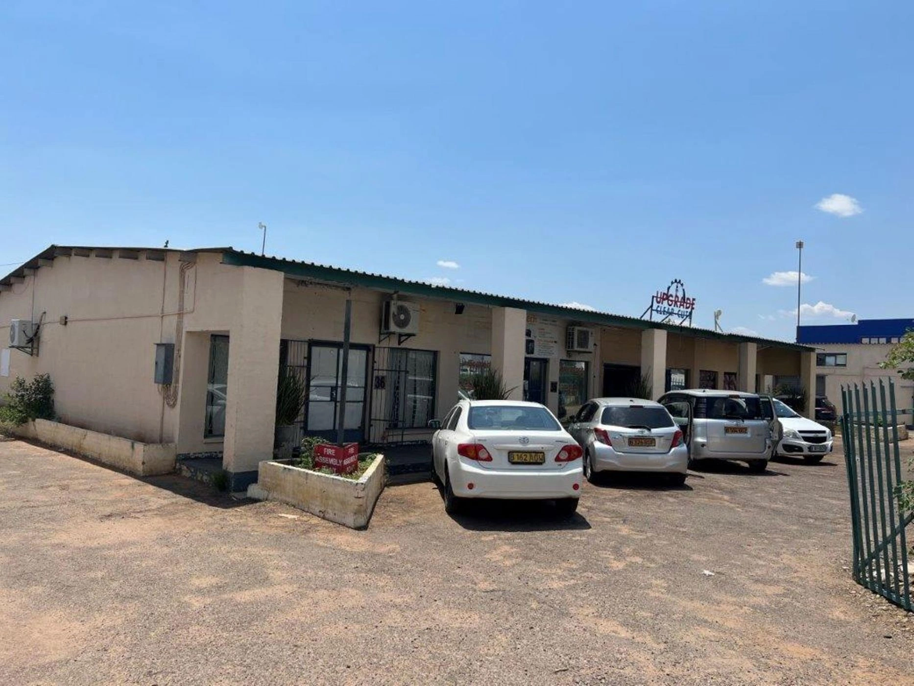 Универсальный склад 330 m² в Габороне, Ботсвана