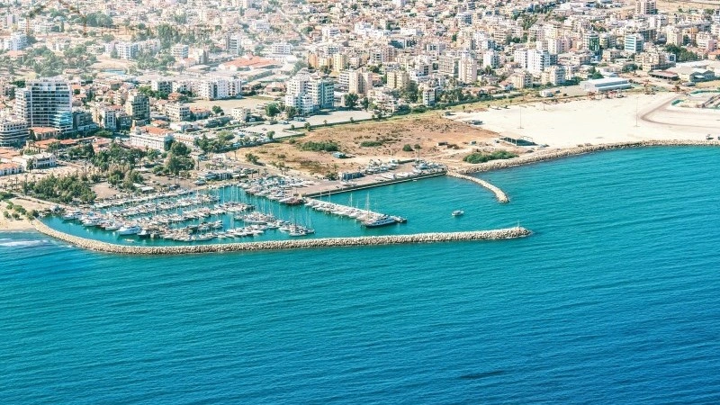 Уникальный 5* отель в Строволосе, Кипр