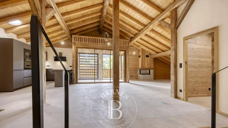 Современное ранчо 325 м² в Овернь — Рона — Альпы, Франция