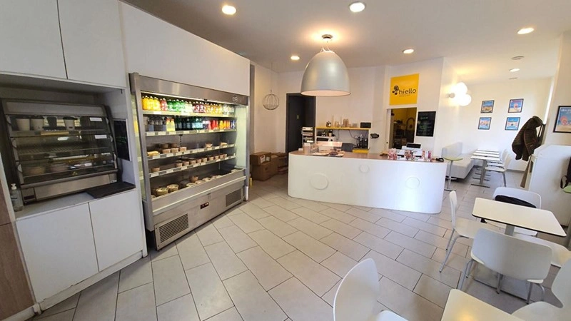 Престижное помещение под кафе 55 м² в Марселе, Франция