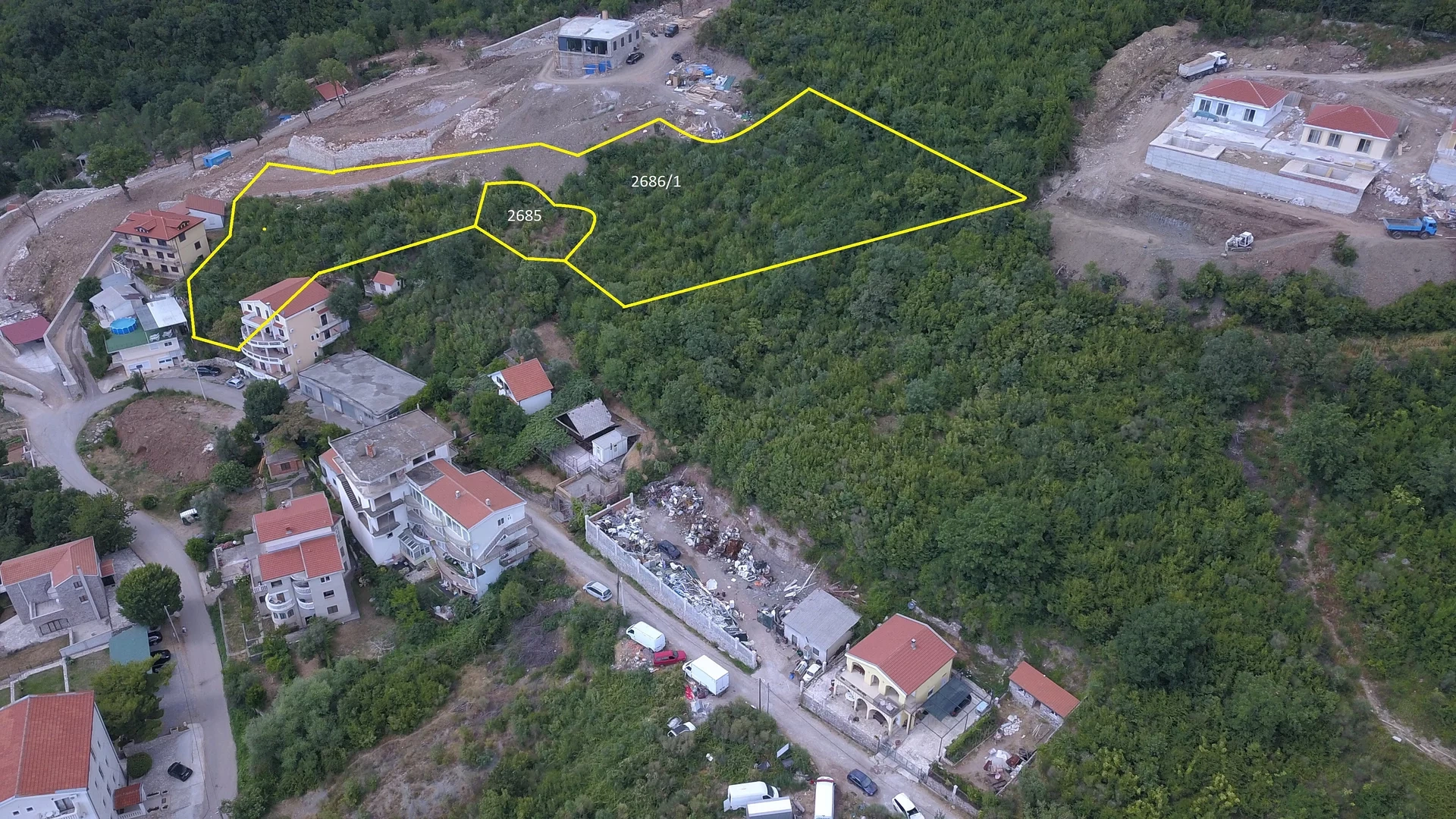 Участок площадью 5785 м2 для частного строительства в Будве, Черногория