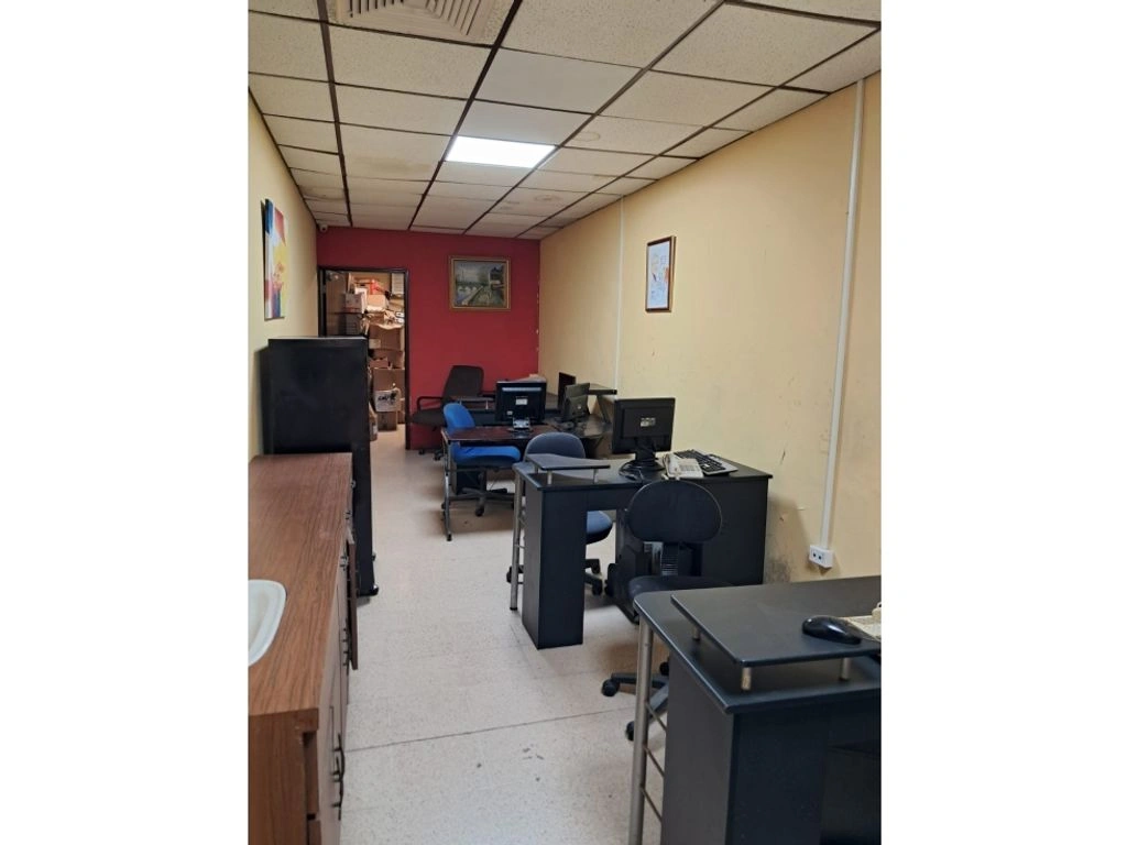 Большой офис 1800 m² в Панама-Сити, Панама