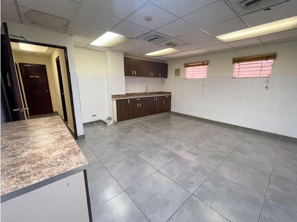 Просторное рабочее пространство 1319 m2 в Панама‑Сити, Панама