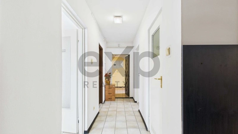 Офисное здание 200 м² в Мальборке, Польша