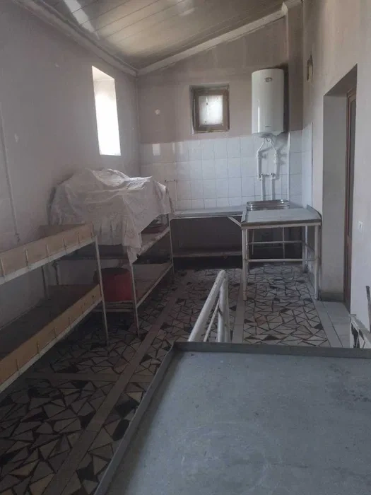 Функциональное коммерческое помещение 544 m² в Андижане, Узбекистан