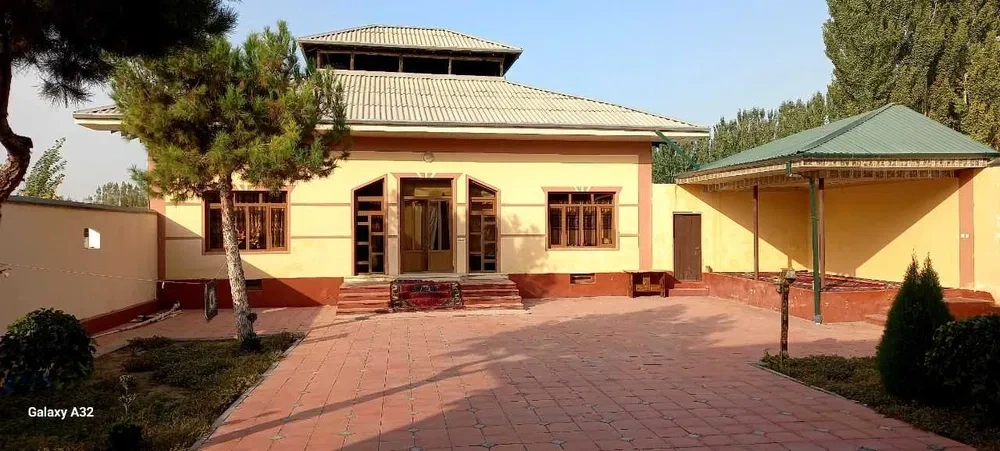 Современное коммерческое помещение 348 m2 в Андижане, Узбекистан