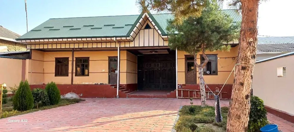 Современное коммерческое помещение 348 m2 в Андижане, Узбекистан