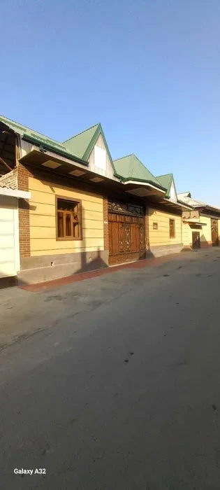 Современное коммерческое помещение 348 m2 в Андижане, Узбекистан