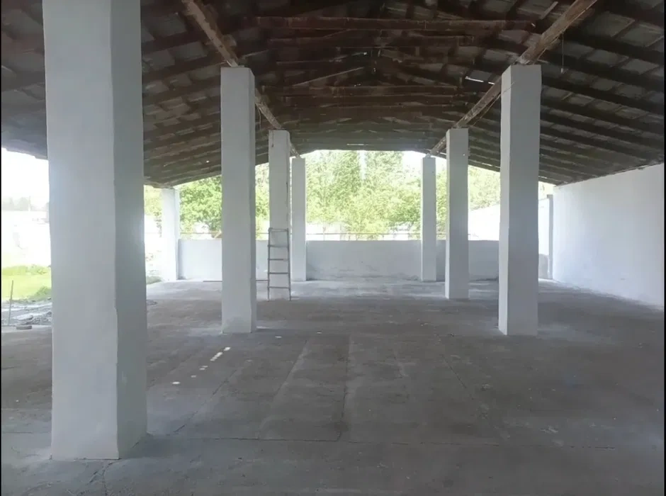 Универсальное коммерческое помещение 41 m² в Намангане, Узбекистан