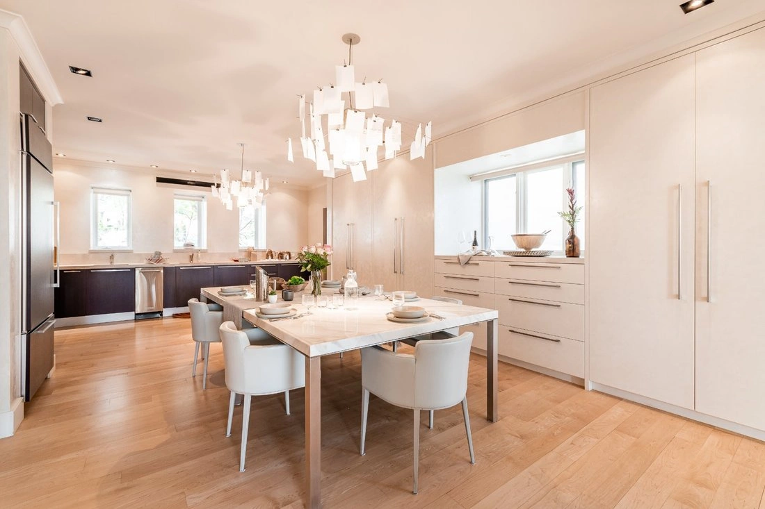 Просторный дом 356 m² в Вестмаунте, Канада